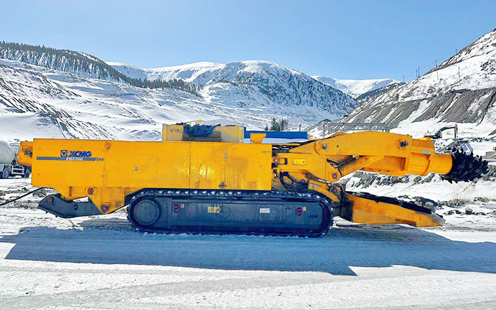 F10硬岩，，，，币游EBZ260单日掘进破9米！