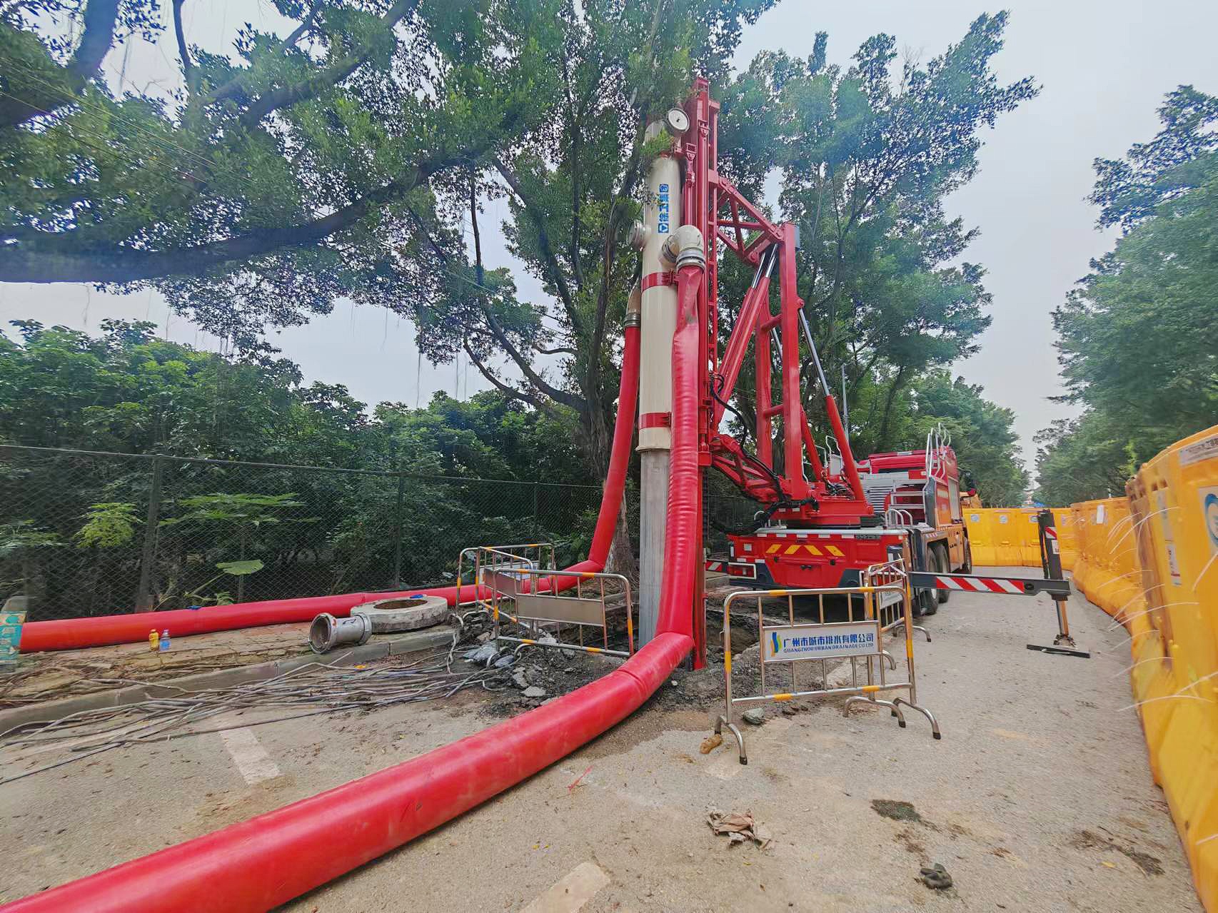 栉风沐雨！币游排涝车被广州点赞！