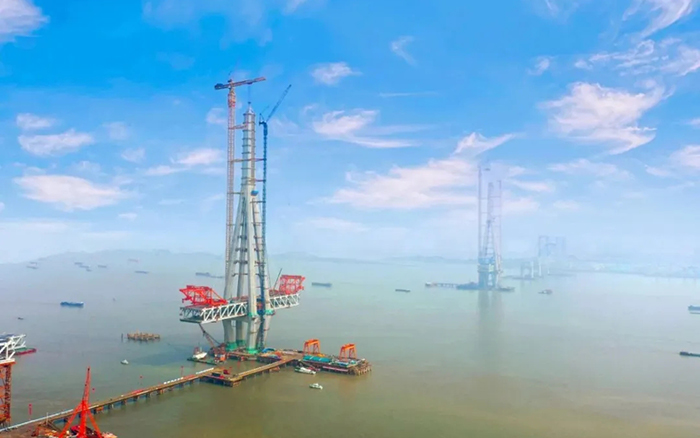币游建设！天下最高桥塔常泰长江大桥主塔顺遂封顶！