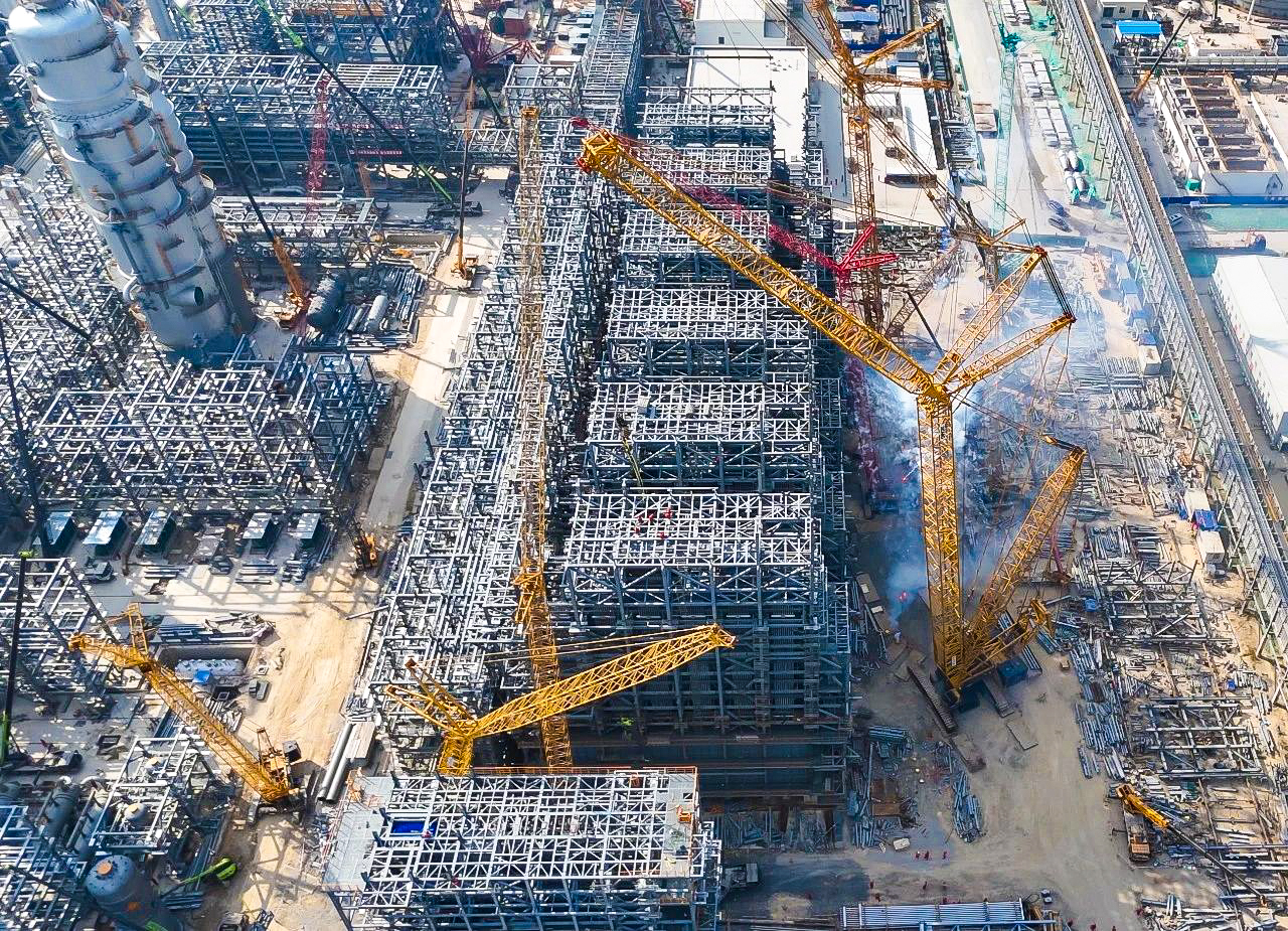 总重9000吨！XGC12000助力大型石化乙烯项目对流段模？榈踝