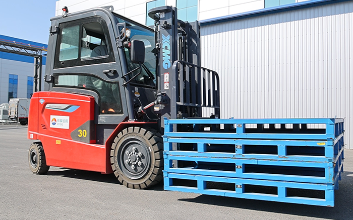  币游新能源叉车助力华北变压器装备制造厂高效运转